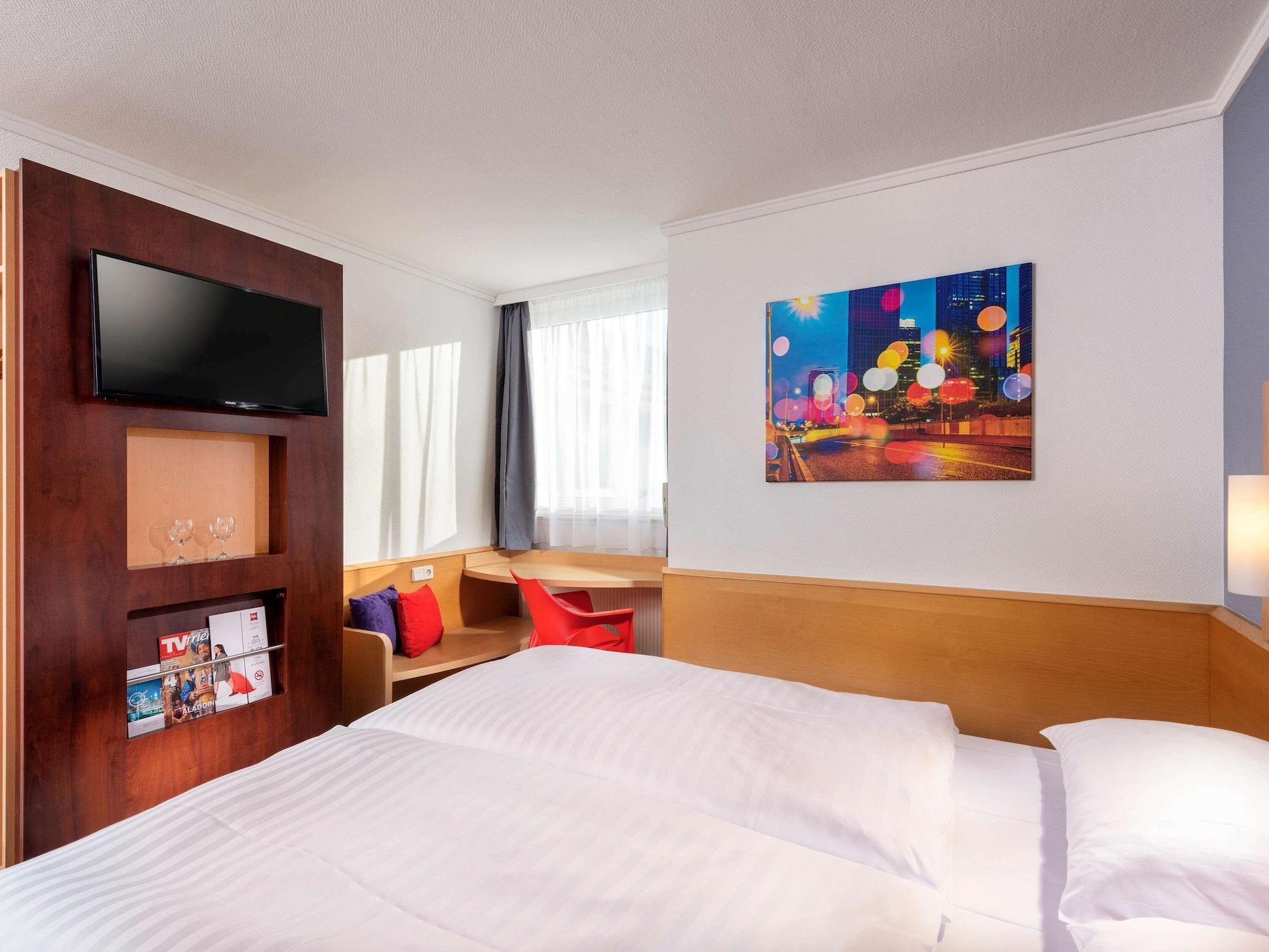 Ibis Kassel Melsungen Hotel Bagian luar foto
